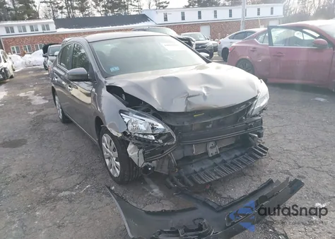 2015 Nissan Sentra S z USA, uszkodzony, nr VIN 3N1AB7AP4FY348730